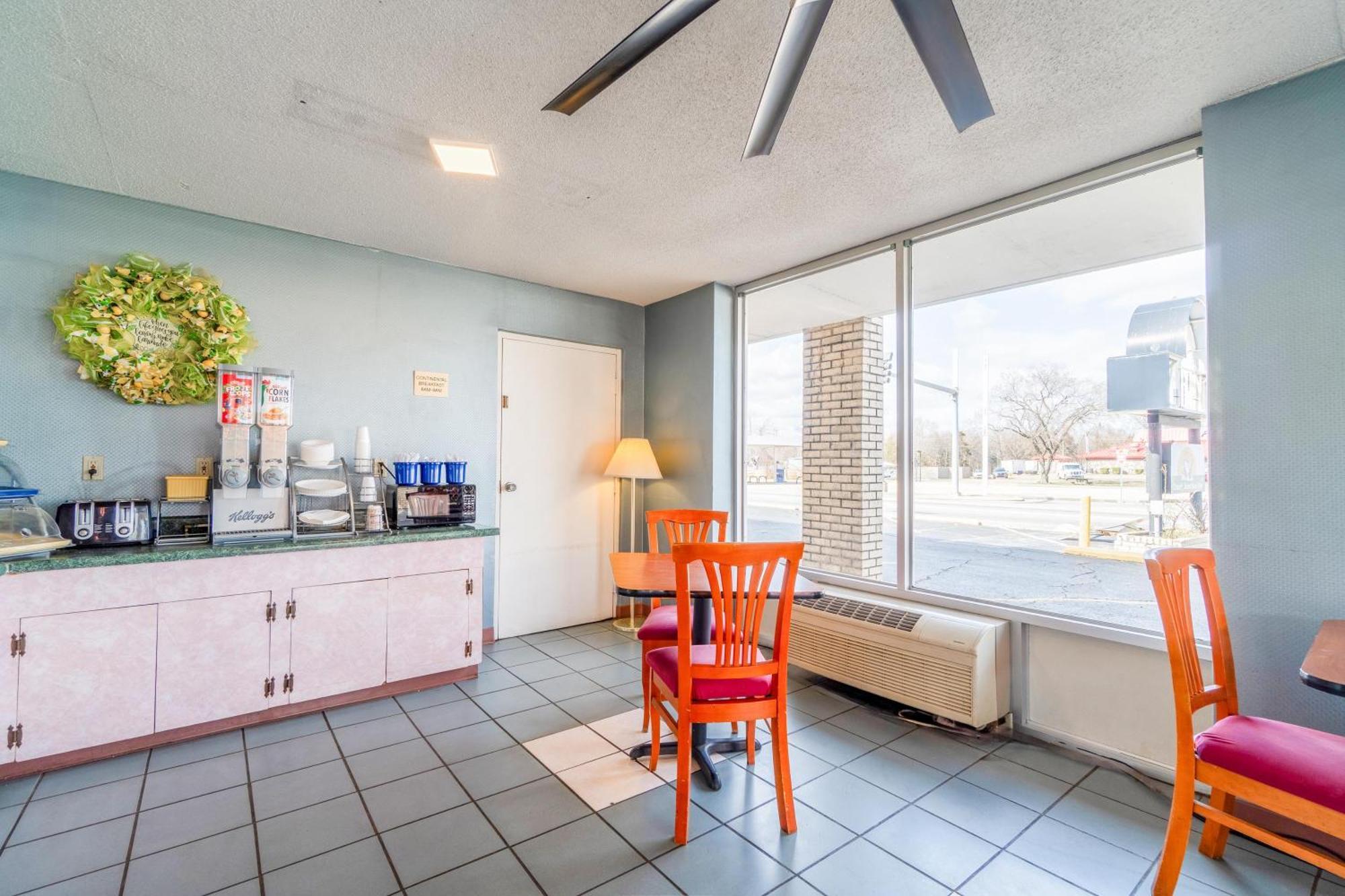 Motel Ozark Junction Mountain View By Oyo Exterior foto