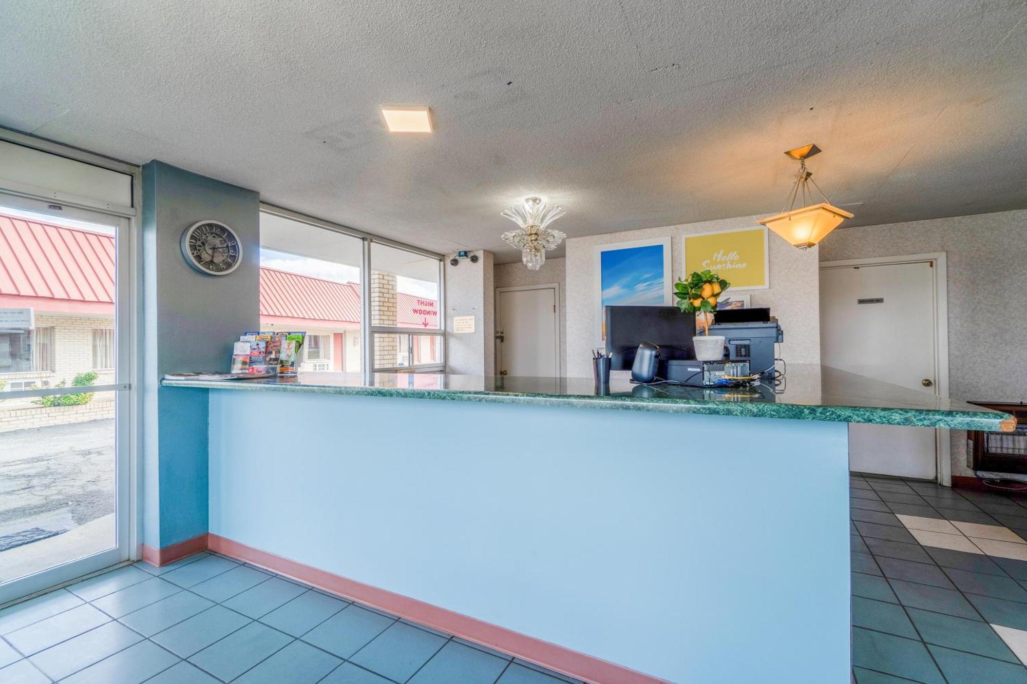 Motel Ozark Junction Mountain View By Oyo Exterior foto