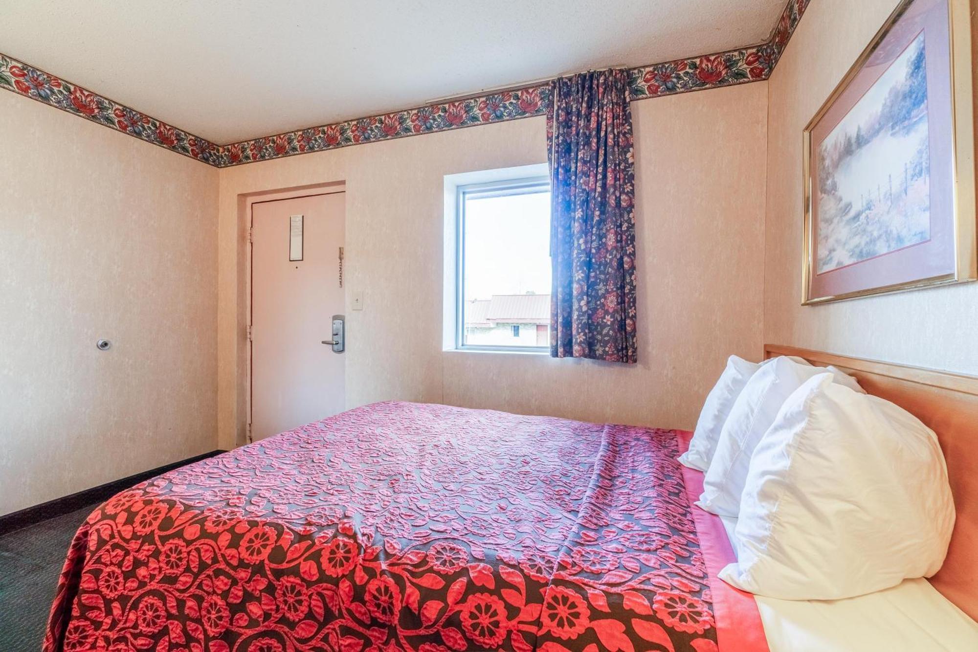 Motel Ozark Junction Mountain View By Oyo Exterior foto