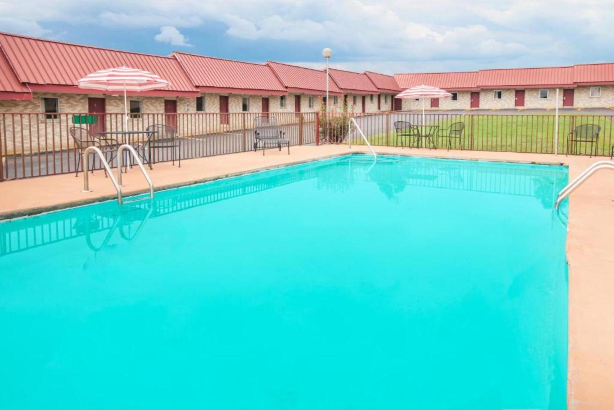 Motel Ozark Junction Mountain View By Oyo Exterior foto